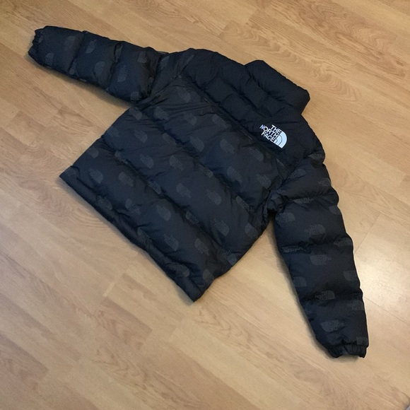 NWT The North Face Teen 1996 Retro Nuptse Jacket, Medium (10) - Picture 9 of 14